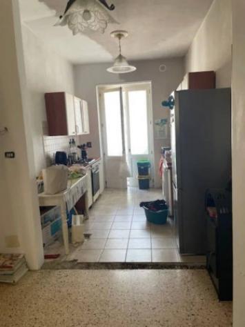 Immobile in asta di 100 m², box auto in vendita a Squinzano - Foto 2