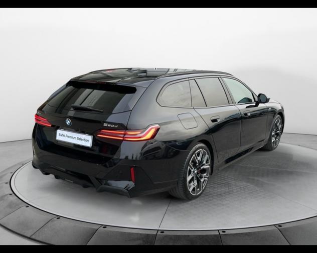 BMW Serie 5 G61 2024 Touring 520d Touring 48V xdrive MSport Pro auto - Foto 6