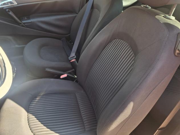 Lancia Ypsilon 1.2 Argento neopatentati - Foto 8