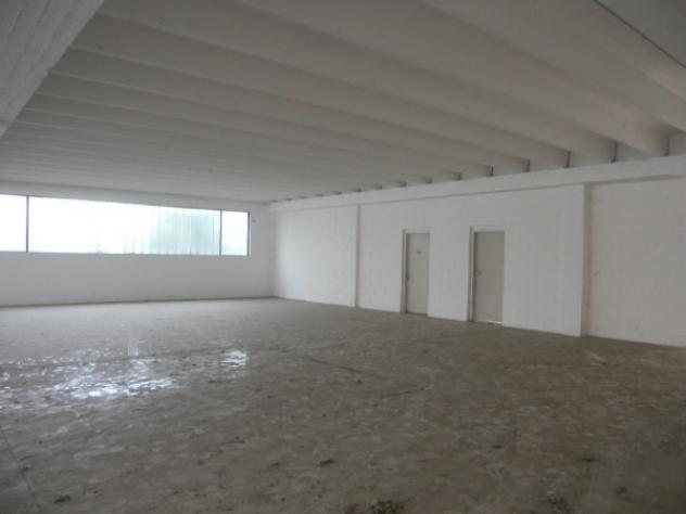 Immobile di 1000 m² in affitto a Settimo Milanese - Foto 9