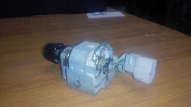 Interruttore regolazione Luci Mitsubishi Pajero 1 serie L040 89 - Foto 4