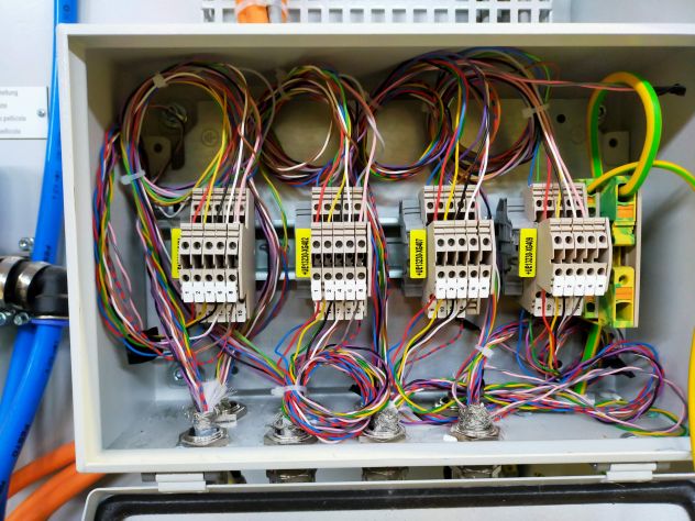 Elettricista privato - Riparazioni e Impianti a Udine