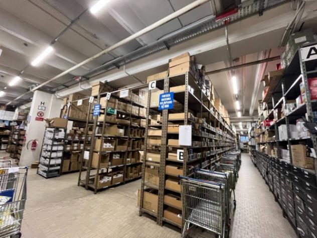 Immobile di 1500 m² con 3 locali in vendita a Brescia - Foto 9