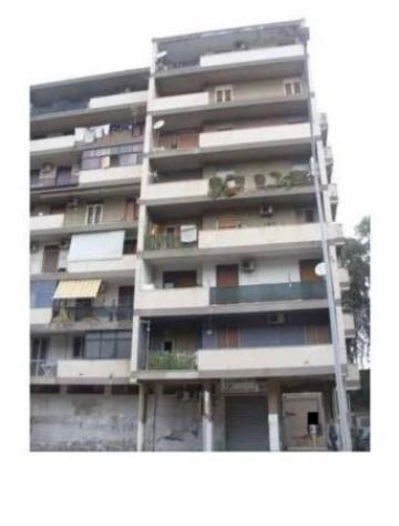 Immobile in asta di 58 m² con più di 5 locali in vendita a Catania - Foto 2