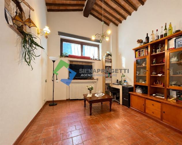 UOPINI – SIENA | APPARTAMENTO RISTRUTTURATO CON SPAZIO ESTERNO, GARAGE E POSTO AUTO - Foto 7