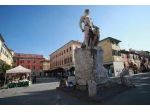 2 Vetrine in vendita a Sarzana