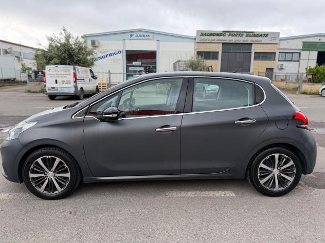 Peugeot 208 PURETECH 5P ALLURE - Foto 4