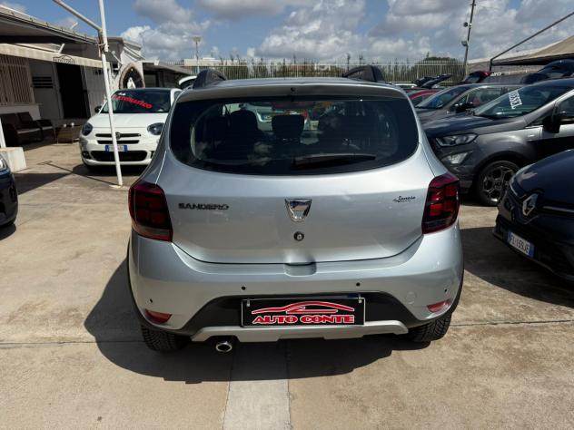 Dacia Sandero Stepway 1.0 TCe 100CV ECO-G 15th Anniversary - Foto 5