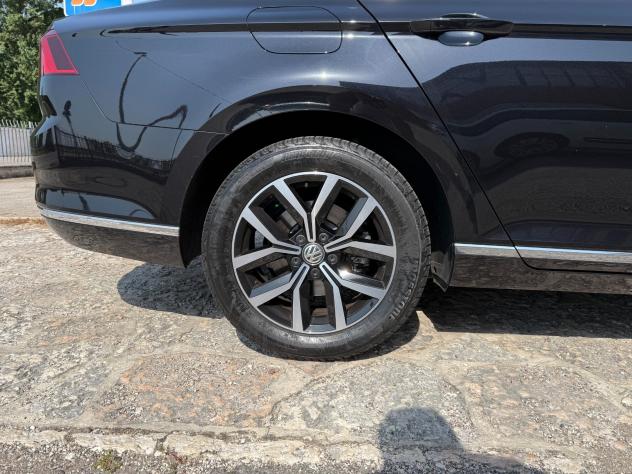 Volkswagen Passat 2.0 TDI SCR DSG Executive BMT - Foto 9