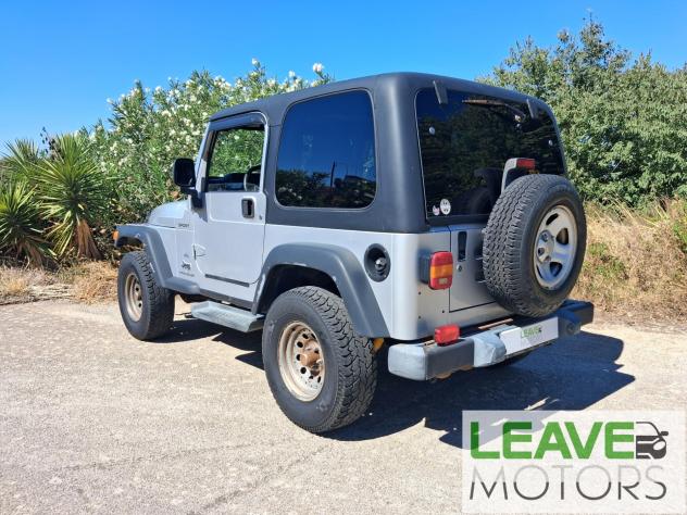Jeep Wrangler 4.0 cat GPL (1576) - Foto 7