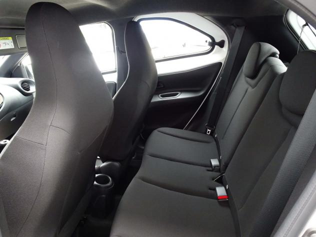 Toyota Aygo X 1.0 VVT-i 72 CV 5 porte Active - Foto 8
