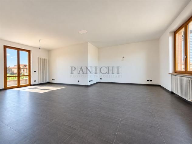 Appartamento in villetta bifamiliare con ampie terrazze, giardino privato e locale taverna - Foto 2