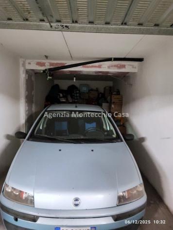 Luminoso appartamento in centro con balcone e garage di 30 mq - Foto 11
