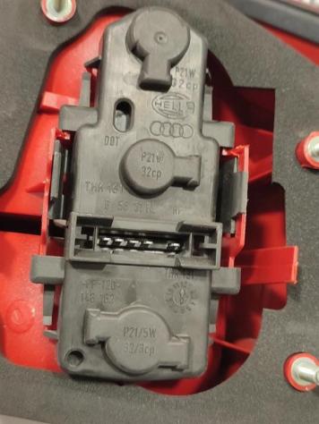 STOP FANALE POSTERIORE SINISTRO AUDI A6 Berlina Serie C5 (4B2) 4B5945095B AQJ (9704) - Foto 3
