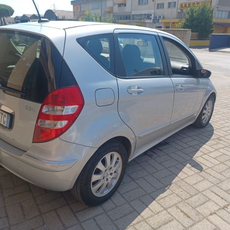AUTOMATICA NEOPATENTATI CLASSE A 2.0 TDI - Foto 10