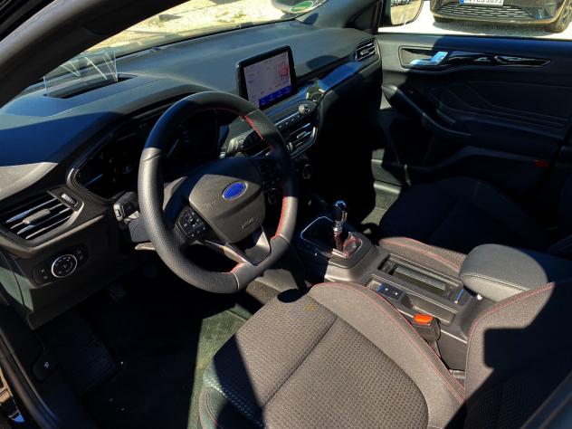 Ford Focus 1.5 TDCI 120CV SW TURNIER ST-LINE - Foto 3