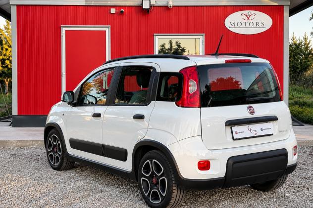 Fiat Panda 1.0 FireFly S&S Hybrid City Life - Foto 9