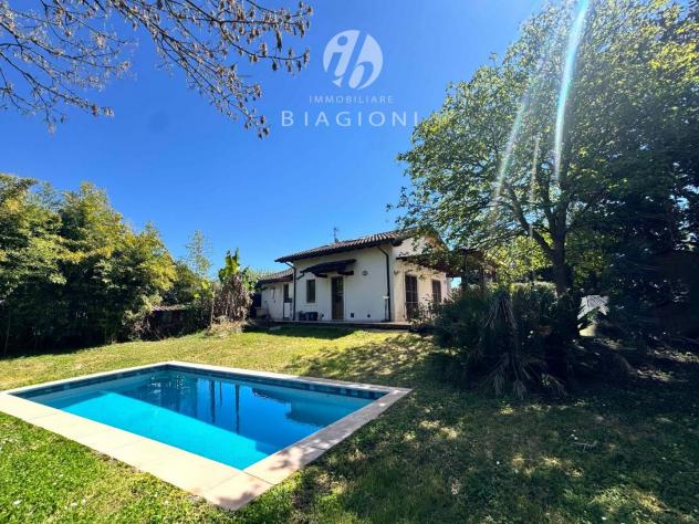 Villa in vendita a Tonfano - Pietrasanta 65 mq Rif: 1406024