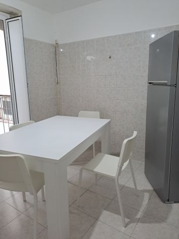 Stanza di 20mq, vicino facoltà economia, Corso Italia/Piazza Iolanda - Foto 4