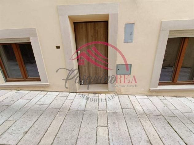 BILOCALE SEMI RISTRUTTURATO NEL CENTRO STORICO - Foto 3