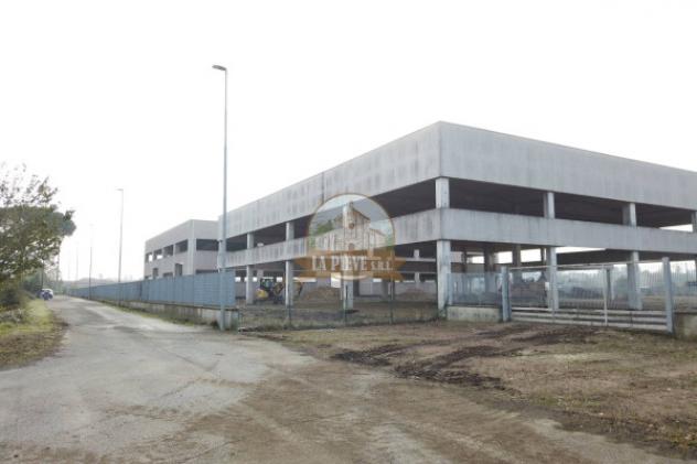 Immobile di 1500 m² in affitto a Pozzolo Formigaro - Foto 17