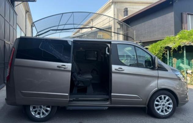 FORD Tourneo Custom 310 2.0 TDCi 170CV aut. PC Titanium GANCIO TRAIMO rif. 24094169 - Foto 4