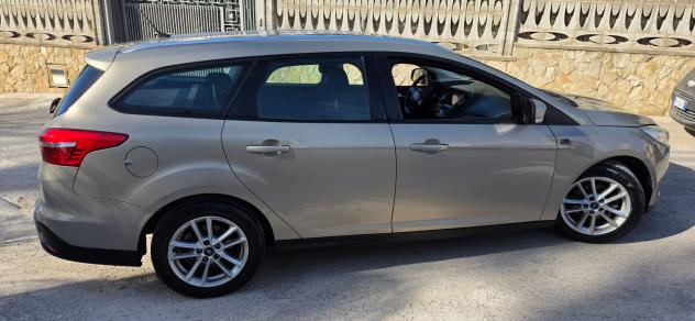 Ford Focus 1.5 TDCi 120 CV Start&Stop Powershift SW Titanium X - Foto 4