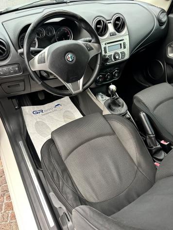 Alfa Romeo MiTo 1.3JTDm-2 95CV Distinctive Sport Pack - Foto 9