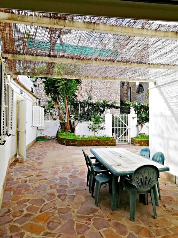 VG23 Soluzione indipendente con terrazzo e giardino - Foto 9