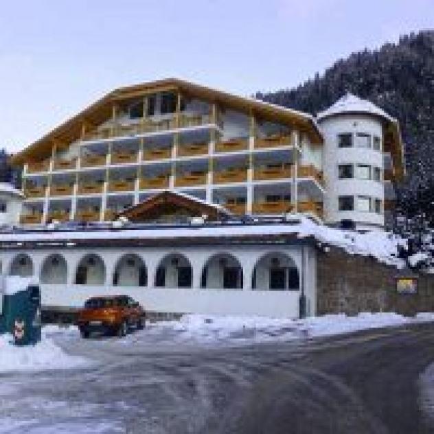 Hotel Tyrol S.a.s. di Soraruf Michele e Riccardo - Foto 2