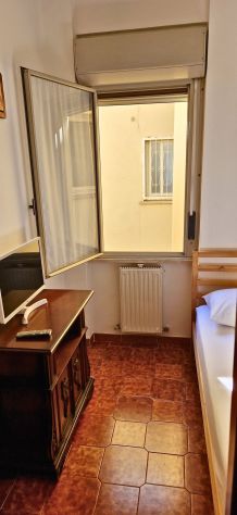 Cucina, camera da letto e mobili vari (Roma Magliana) - Foto 2