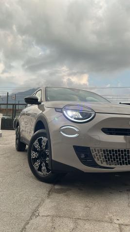 Fiat 600 Hybrid 145 CV CAMBIO AUTOMATICO "ICON" - Foto 5