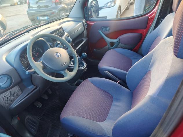 Fiat Doblo 1.9 JTD vetrato 5 posti - Foto 6