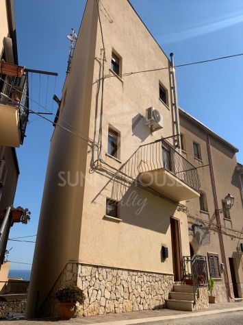 Terratetto con vista mare a Sant'Ambrogio