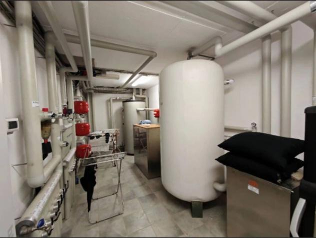 Immobile in asta di 694 m² con più di 5 locali e box auto in vendita a Mirano - Foto 7