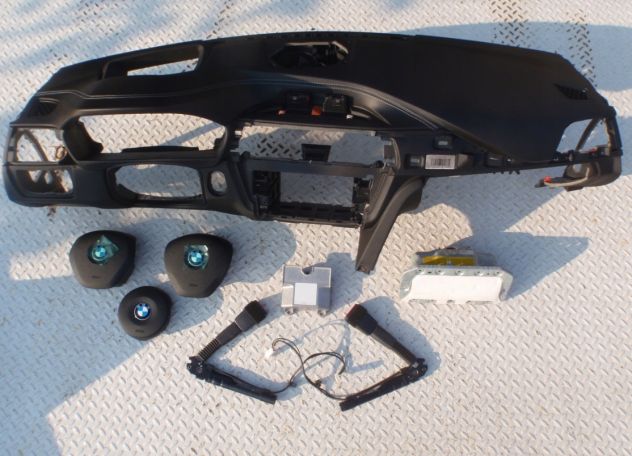 KIT AIRBAG PER BMW SERIE 3 F30 DAL 2015 IN POI