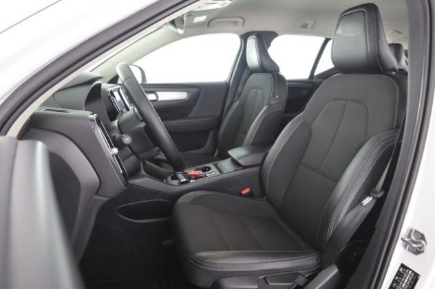 VOLVO XC40 XC40 D4 AWD Geartronic Business Plus/Momentum Pro rif. 23903829 - Foto 2