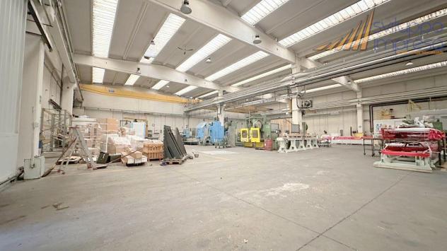 CAPANNONE IN VENDITA A BRUGHERIO - Foto 2