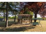 Porzione di casa immersa nella quiete della campagna