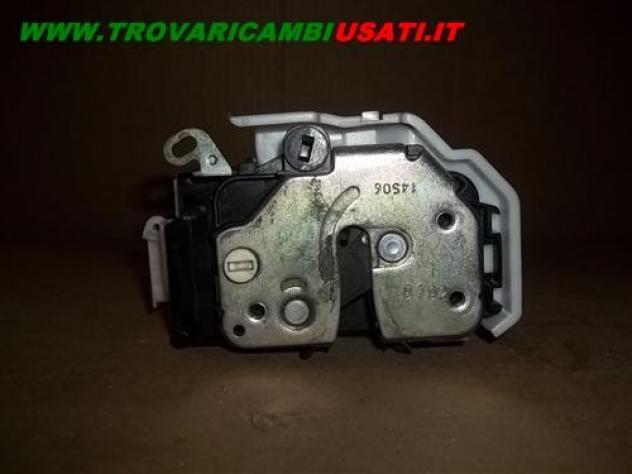 SERRATURA PORTA POST.S. 6 FILI ALFA ROMEO 159 (X9/X8)  Carrozzeria  Lamierati esterni  Porte  Serratura porta p ALFA ROMEO - 159 - 01-04-2009 - 01-06-