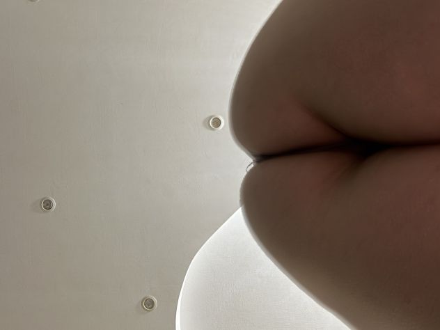 Chiara cerca te,disponile da domenica. No chiamate! Tel:3299164356