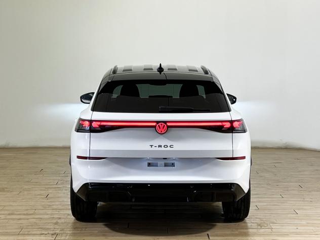 Volkswagen T-Roc T-Roc 1.5 etsi R-Line 150cv dsg - Foto 5
