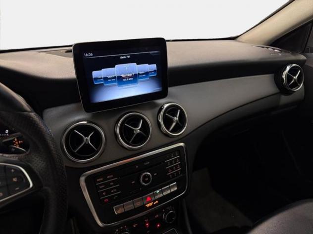 MERCEDES-BENZ GLA 200 d Automatic 4Matic Business rif. 23891363 - Foto 10
