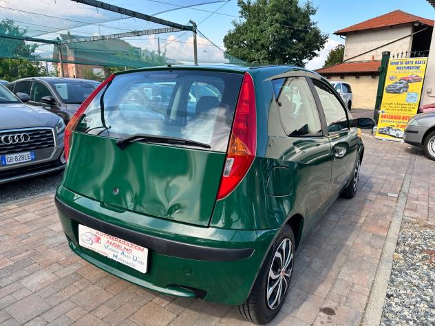 Fiat Punto 1.2i 16V cambio automatico - Foto 8