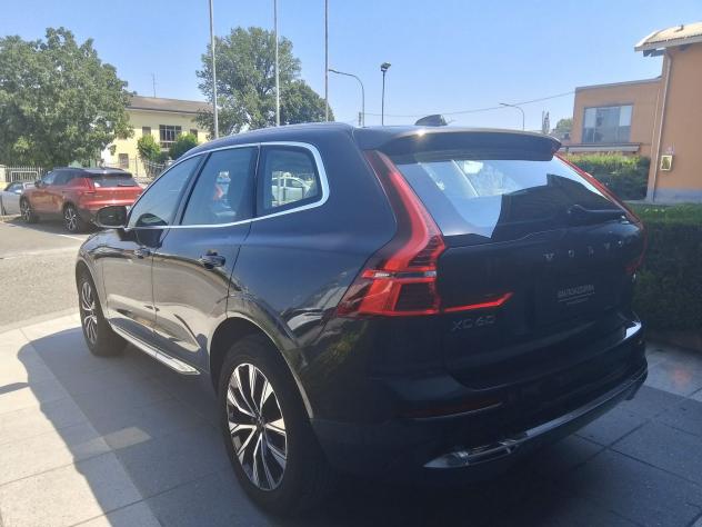 Volvo XC60 XC60 2.0 B4 Essential *PROMO AZZURRA* - Foto 4