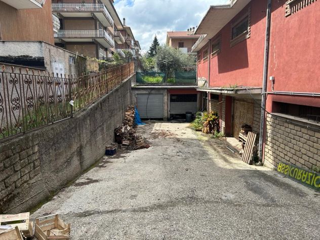 Magazzino C6 a Laghetto Via Casilina