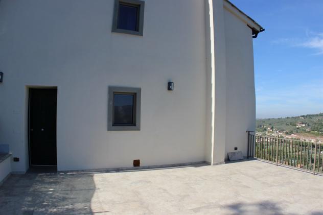 AFFITTASI APPARTAMENTO CON PARCHEGGIO SOPRA RIMAGGIO VIA VILLAMAGNA - Foto 6