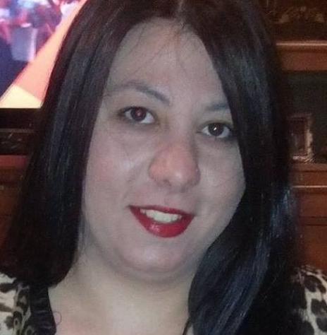 Michell_35: alta 164cm, 57kg, cerco uomo vicino Tel: