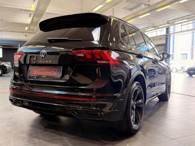 Volkswagen Tiguan 2.0 TDI SCR 110KWR-Line DSG chilometri certificati Casamadre, possibilità di estensione garanzia Casamadre. - Foto 9
