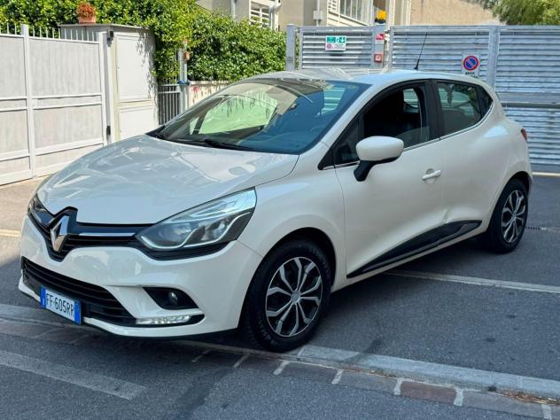 RENAULT - Clio